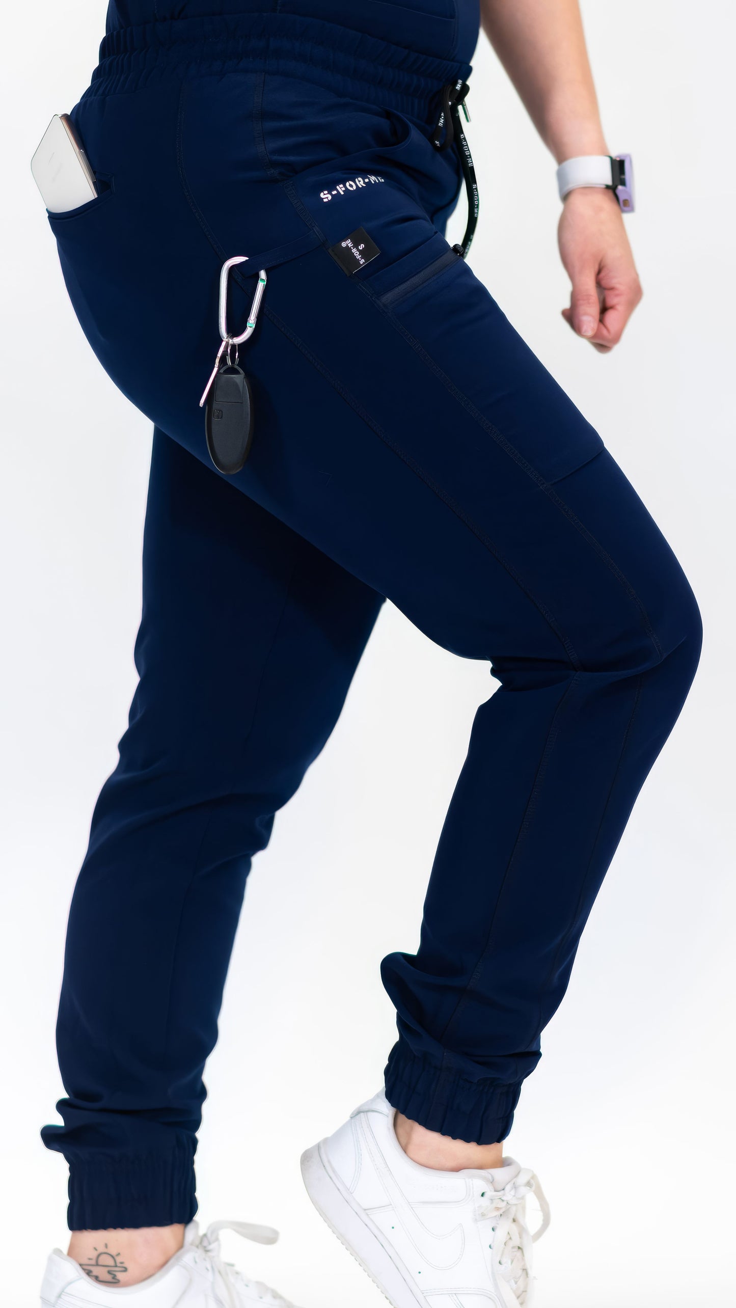 Jogger Quirúrgico Azul Marino Mujer, Scrubs Antifluido Est. 300