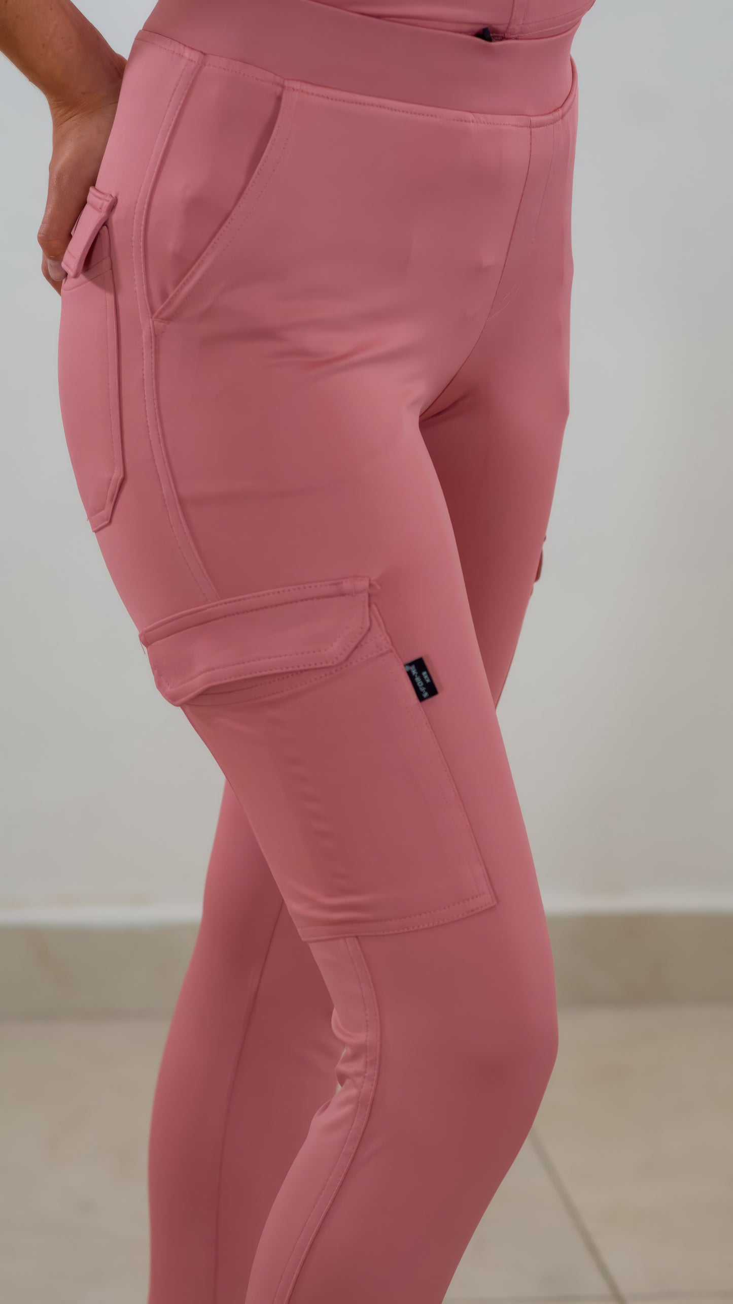 Jogger Quirúrgico, Scrubs Super Stretch Mujer 901 Palo de Rosa