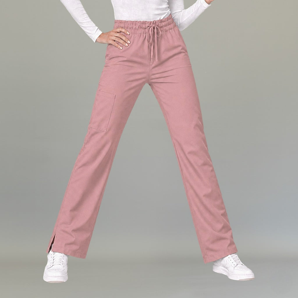 Vista frontal completa del pantalón quirúrgico Rosa Oscuro 502 de pierna amplia, con ajuste en la cintura.