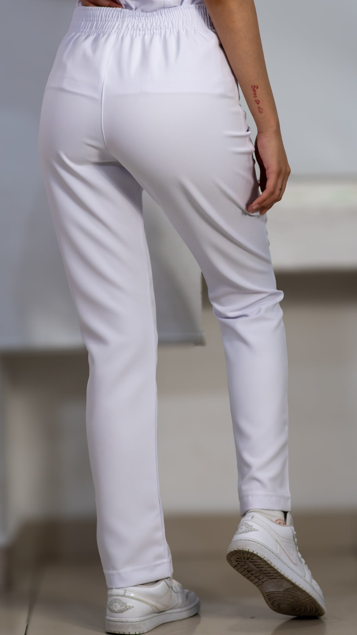 Pantalón Stretch Pure White Pretina/Elástico Mujer Antifluido