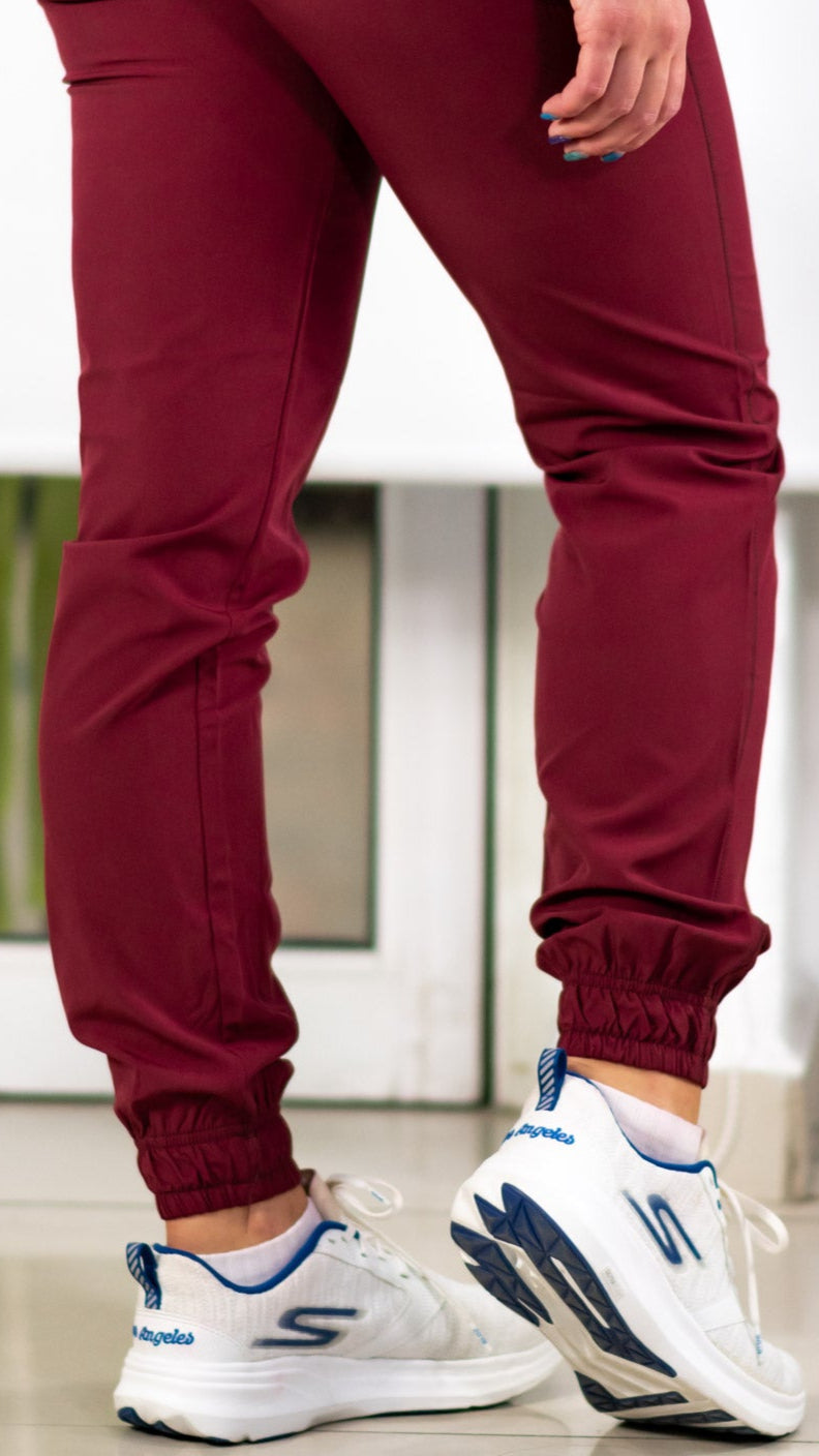 Jogger Quirurgico Mujer 5 Bolsas Vino F.W