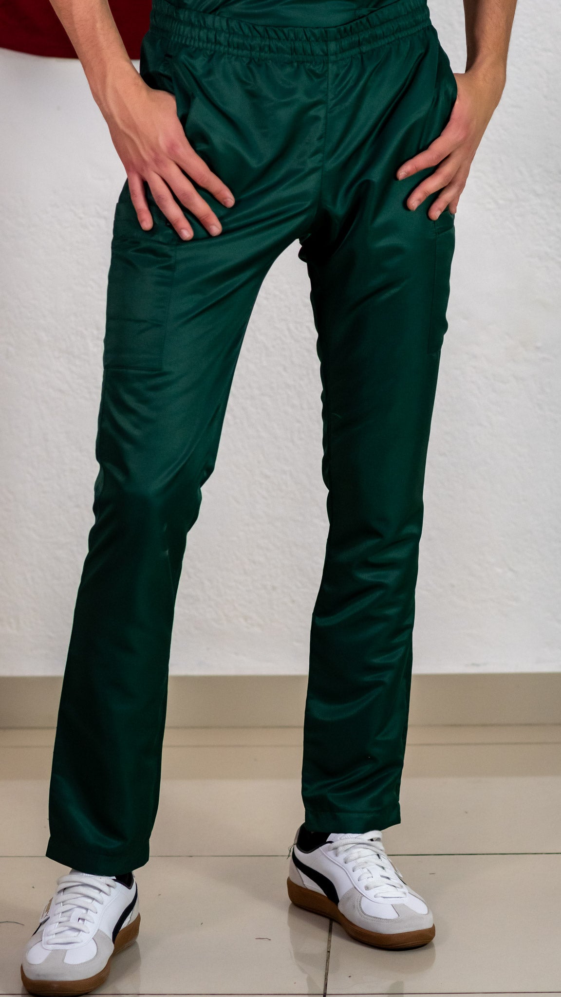 Pantalon Quirurgico Verde Botella Microfibra Hombre.