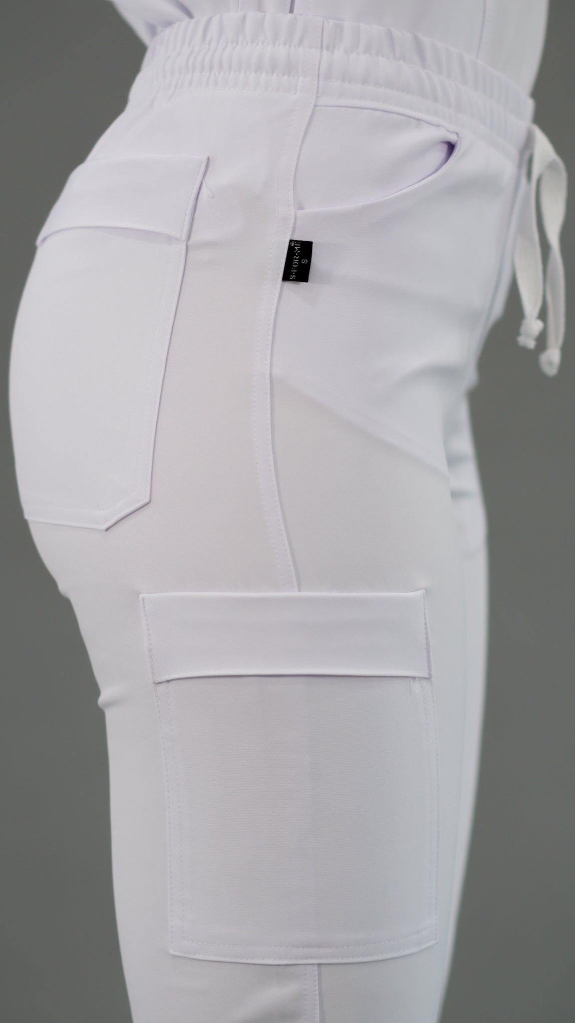 Pantalón Stretch 6 bolsas Pure White Elástico Mujer Antifluido